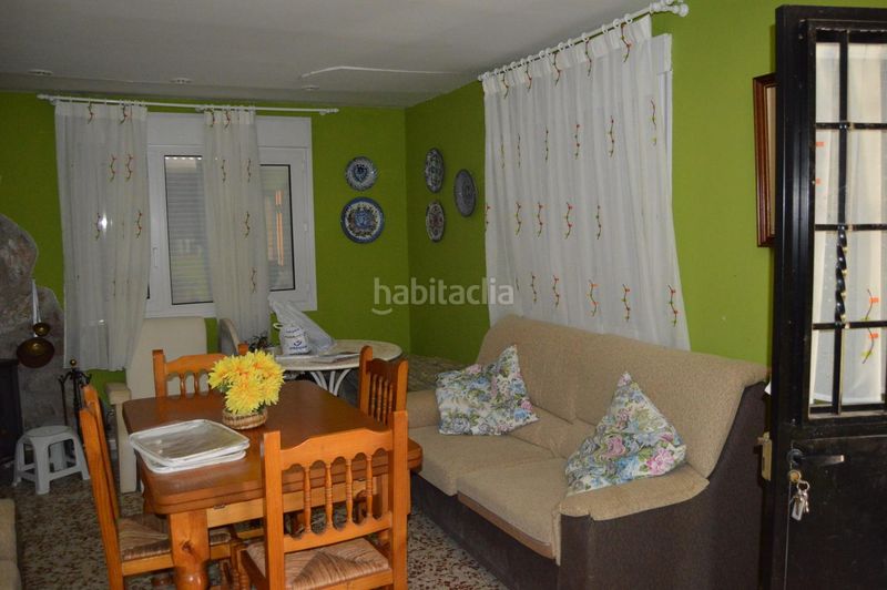 Foto a7a5c16f-05d3-4521-ace4-b9fc923d3e2d. Casa amb piscina a Tarancón