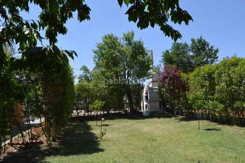 Foto a8247fa6-7236-4f12-8651-f97c133a19db. Casa amb piscina a Tarancón