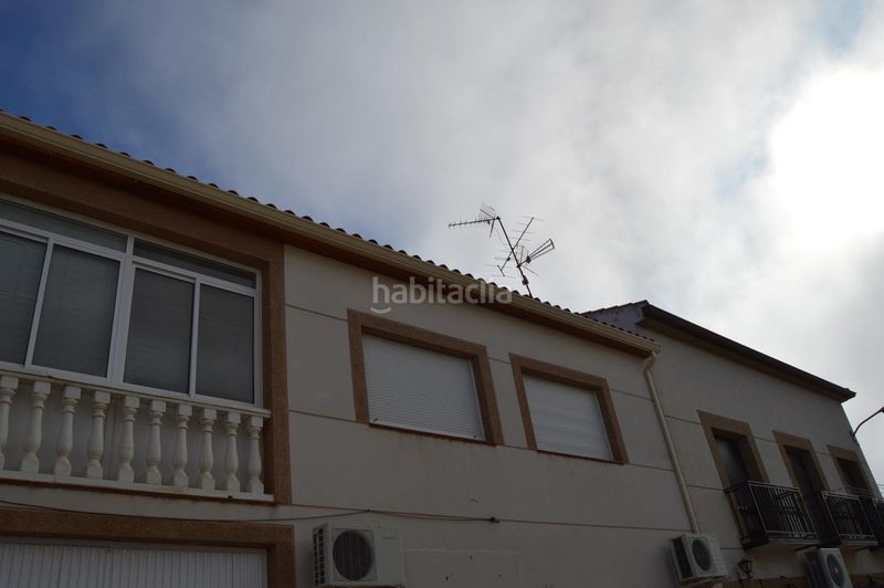 Foto 79d5fff7-5e41-4d24-8019-594c2590ee48. Casa amb calefacció aparcament a Torrubia del Campo