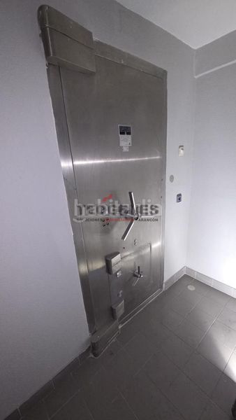 Foto 0aa618ac-459a-4e66-a5e8-45608133f7e8. Local comercial a Centro Cuenca