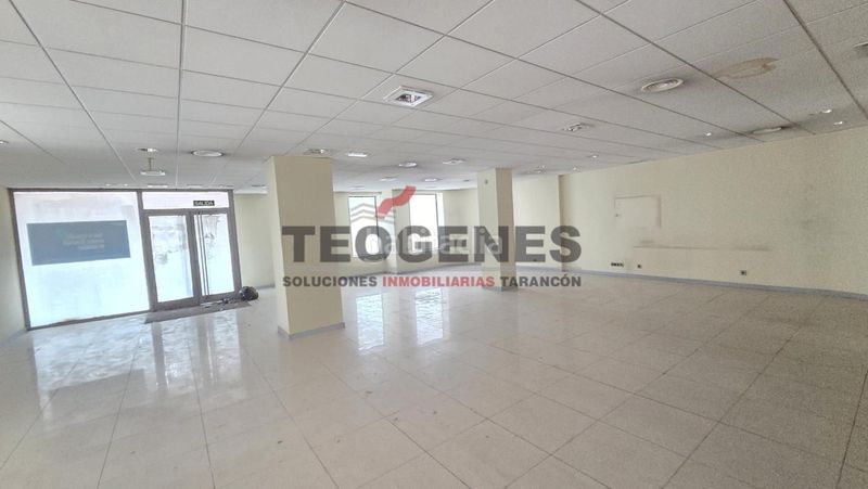 Foto 8629af33-ac50-4d28-9c2c-b3e4458bc4e0. Local comercial a Centro Cuenca