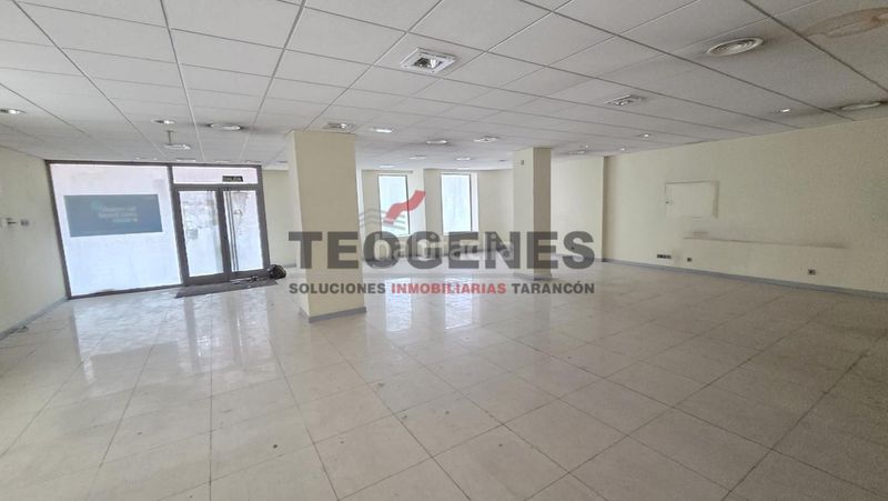 Foto cbb87501-04b8-4681-946e-3a380f214a19. Local comercial a Centro Cuenca