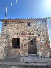 House  Del progreso. Casa  en calle del progreso, alcázar del rey