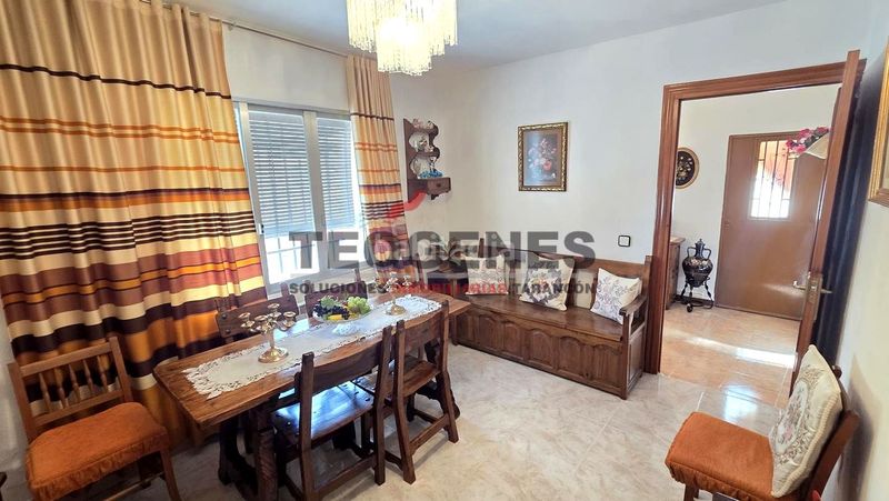 Foto 68f6d27e-b7ff-4511-8258-d12eb3174ee4. Casa amb calefacció a Almendros