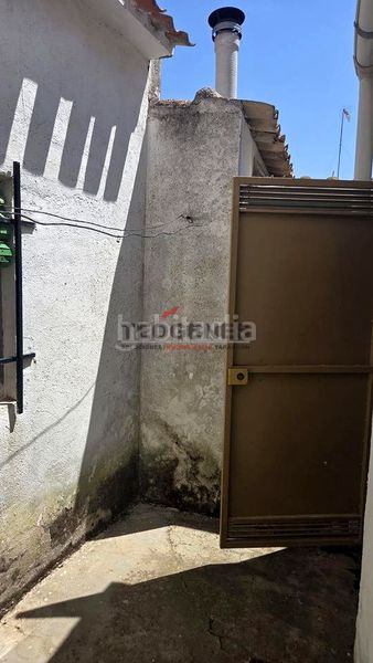 Foto b0d2330e-45a3-4333-a39a-d5b624cd5a02. Casa amb calefacció a Uclés