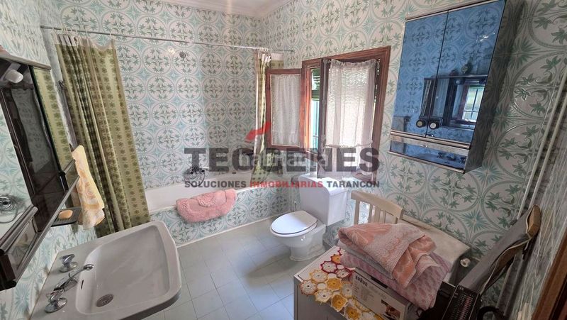 Foto fadd0c23-f831-4236-a610-577cf2121abf. Casa amb calefacció a Uclés
