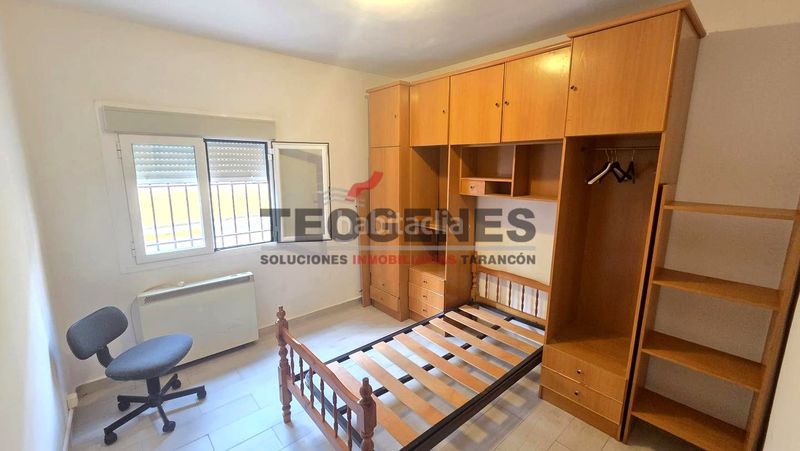 Foto 34f54bb1-fb94-4879-afc3-e99409975a7a. Planta baixa amb calefacció a Tarancón