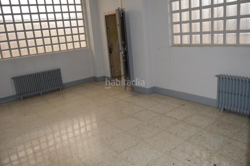 Foto b004962e-19a4-4a75-88fb-d233f1e656d9. Local comercial a Tarancón