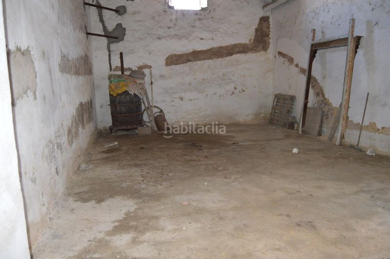 Foto 9c202e98-eb02-4ab8-a420-d007d2ee5677. Nau industrial a Saelices
