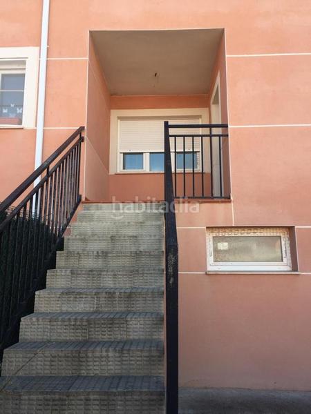 Foto c7cf927c-68f9-4fe2-9b34-bfc88f8c31cc. Casa adossada amb calefacció aparcament a Saelices