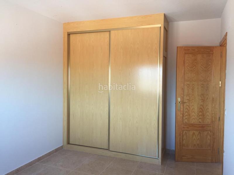 Foto 64942f1d-99f4-4627-aedf-bbeeeb20ba08. Semi detached house with heating parking in Saelices