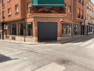 Lloguer Local Comercial  Real