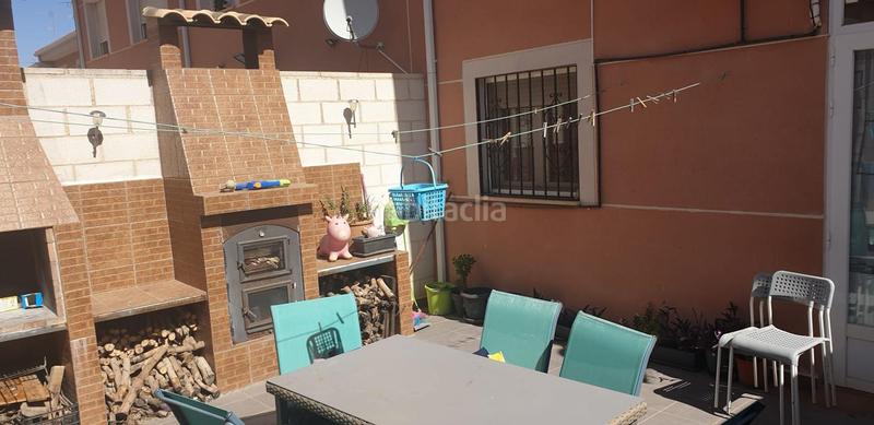 Foto 84a3b80f-3abf-4eb9-a045-3108809f5074. Casa adossada amb calefacció a Saelices