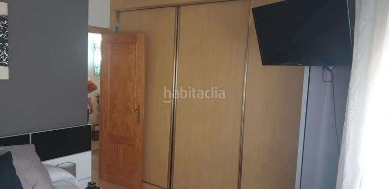 Foto d19981bb-7f61-4241-bae8-5c4d080f7e66. Semi detached house with heating in Saelices