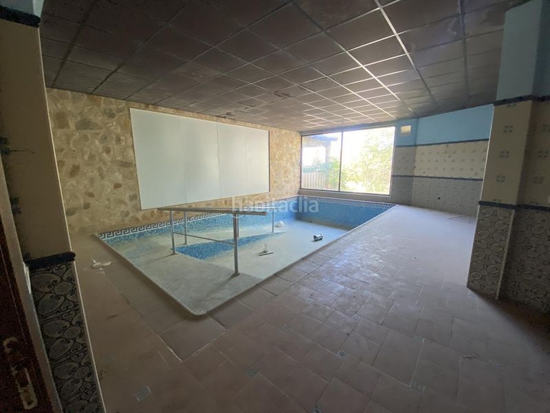Foto 229ba287-ef73-4848-920e-ddb440448788. Edificio in Belmonte
