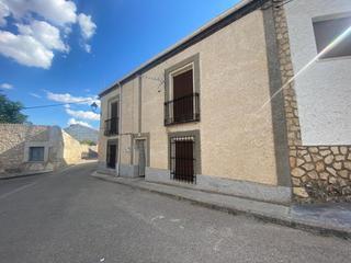 Casa  Del carmen. Venta de casa en calle carmen, uclés.
