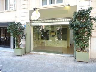 Rent Business premise  Carrer de mandri. Calle mandri- josep balari.