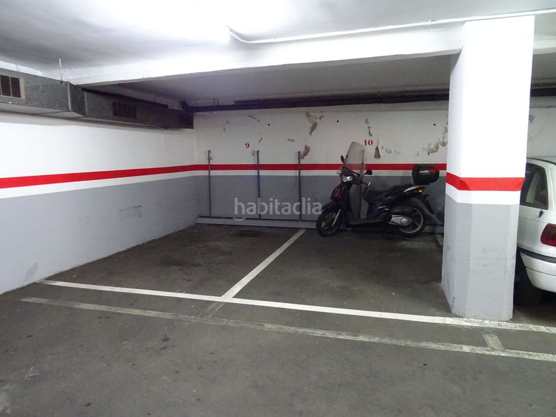 Foto 821c5e46-a2a7-4ac3-9b7c-3487a52fbb35. Autoparkplatz in La Font d´en Fargues Barcelona