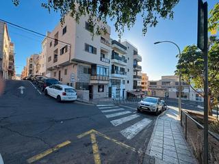 Local Comercial en Calle Noruega 6