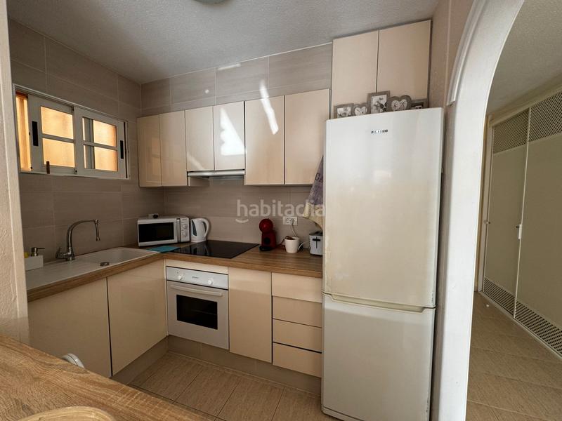Foto 1470302b-8ae3-40fb-a336-5232bdbf0db5. Apartamento en Los Cristianos Arona