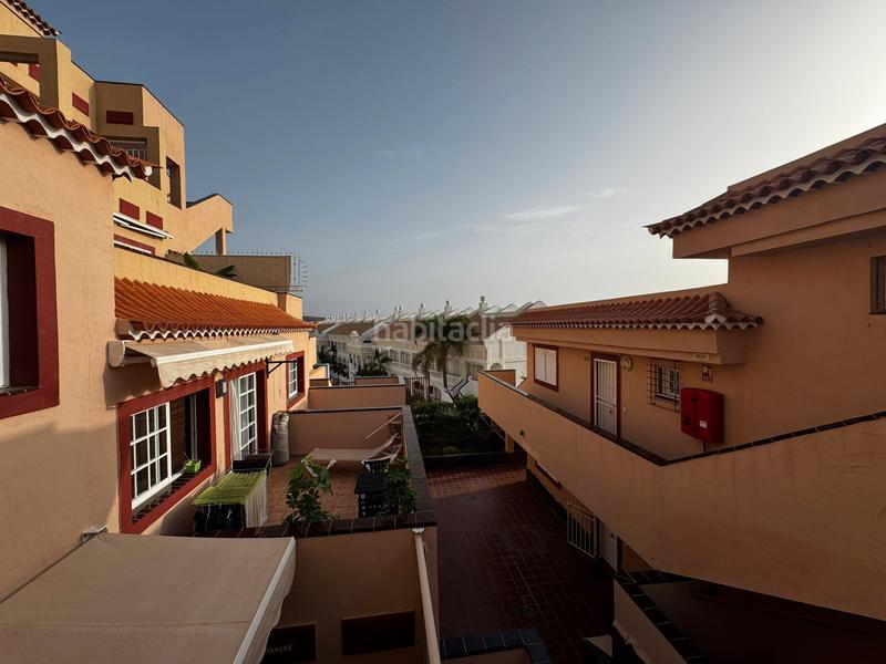 Foto b5a25866-8fda-4218-8a8a-3b548f07deec. Apartamento en Los Cristianos Arona