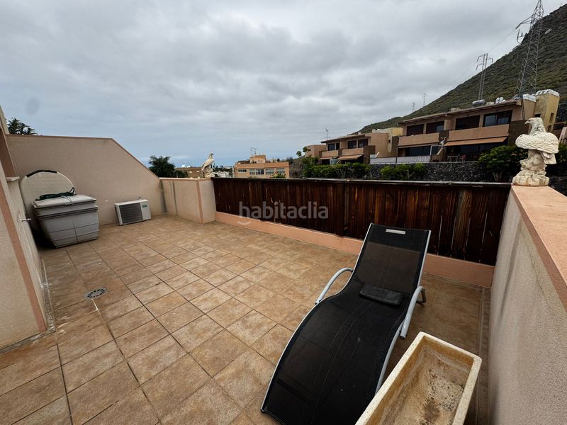 Foto 4bd6ea6a-70a2-4f54-95f2-8c5e7095f2e0. Casa aparellada amb aparcament a Fañabé - Ifonche y Benítez Adeje