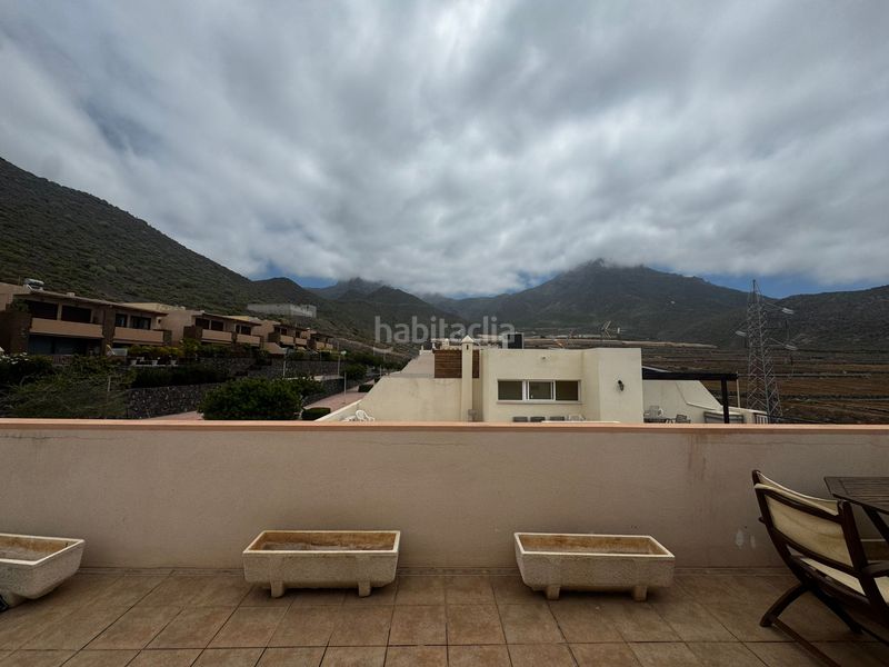 Foto d23772ea-4901-45a8-a5e2-33b39798f808. Casa aparellada amb aparcament a Fañabé - Ifonche y Benítez Adeje