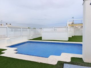Appartamento in Carrer peruga 84. Apartamento en segunda línea de playa - moncofa con licencia tur