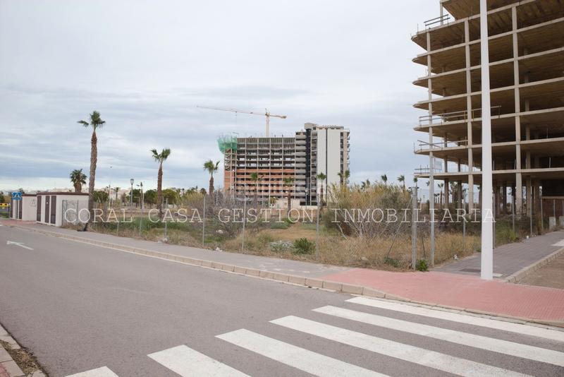 Foto bf45afd2-456a-490f-b95e-ef511eeb93a9. Terreny residencial a calle holanda 1 a La Torre-Playa de Chilches Moncofa