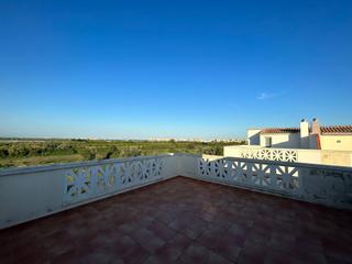 Casa adossada  Calle proyecto 2. Excelente adosado situado en zona playa