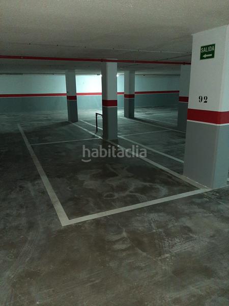 Foto 76dc3ca1-b82d-4c3b-b320-4aea66da323d. Parking voiture dans avinguda de la generalitat 18 dans Moncofa