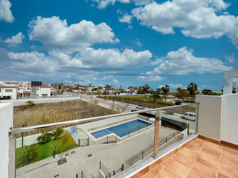Foto d102ffe6-b2e7-48f1-be6d-c4681a3cd3df. Lloguer casa adossada amb calefacció aparcament piscina a Almenara
