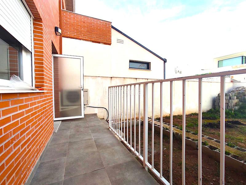 Foto 61a88eb7-2972-4d5e-a571-0ee303a3e405. Casa bifamiliare con riscaldamento parcheggio in Canet d´en Berenguer