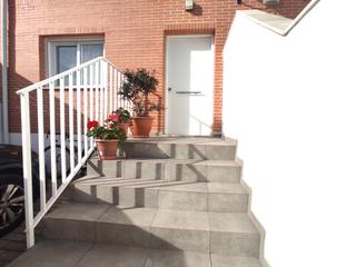 Casa aparellada a Canet d´en Berenguer. Excelente pareado en la mejor zona residencial de canet