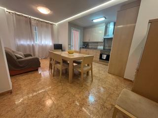 Lloguer Pis  Carrer monturiol. Piso en alquiler