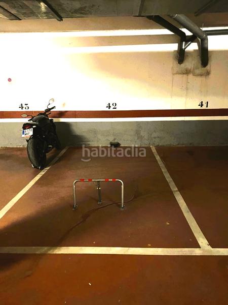 Foto f880a4e5-9a1c-4a11-9a99-56e722a70b3f. Autoparkplatz in avenida hermanos bou 42 in Zona Avenida del Mar Castellón de la Plana