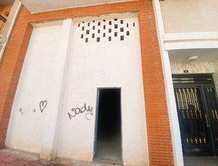 Business premise  Carrer de francisco fuertes antonino