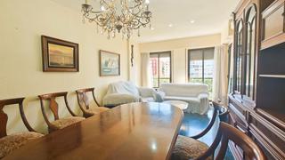 Rent Flat  Avinguda de blasco ibáñez. Piso en alquiler de la avenida de blasco ibáñez, 63