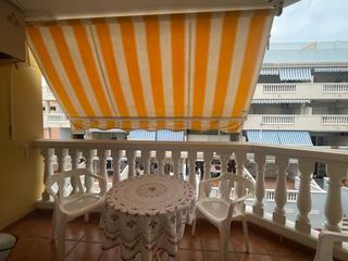 Apartamento  Carrer santa pola. Apartamento a 100 metros de la playa