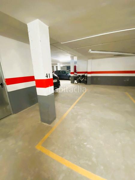 Foto d8465bc0-1060-4b05-bd2b-df9c57097976. Autoparkplatz in Vall d´Uixó (la)