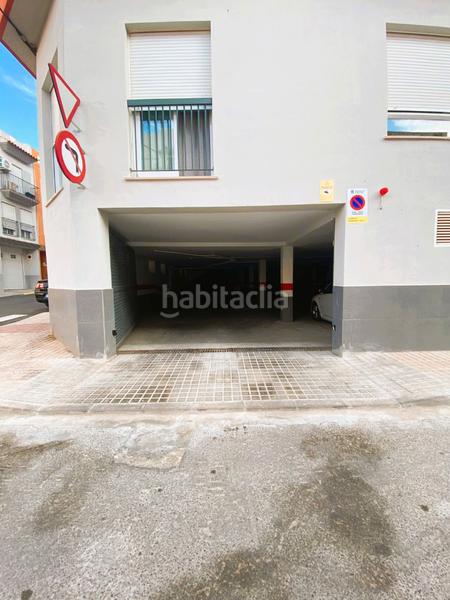 Foto eccf0661-d6e6-4f09-90cb-d5f28f0cbeac. Autoparkplatz in Vall d´Uixó (la)