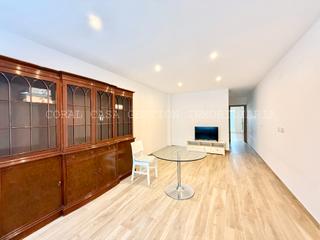 Casa  Avinguda del país valencià. Se vende casa de pueblo en el centro de almenara