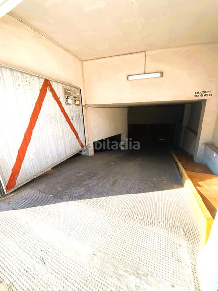 Foto 132a06d0-7dbd-4492-862a-4f6e6ec95041. Parking voiture dans Vall d´Uixó (la)