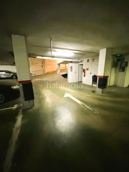 Foto ba64ee26-769f-4771-8db2-922e1f8e559d. Parking voiture dans Vall d´Uixó (la)