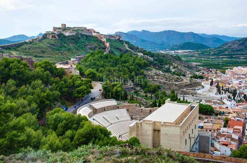 Foto bbe0f896-6314-43c9-a96b-157f2c780e22. Casa bifamiliare con parcheggio in Centro-El Castillo Sagunt