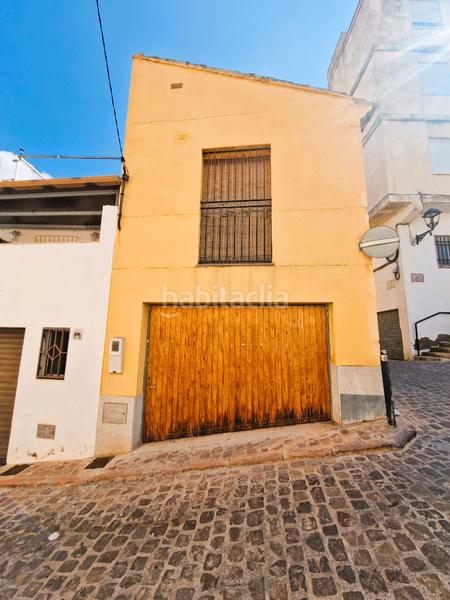 Foto c6d7075f-a54c-4b12-9a05-4cf3a7ac9c0d. Towny house with parking in Centro-El Castillo Sagunt