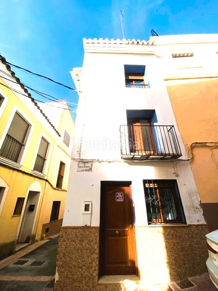 Foto c53c271e-c617-47e8-b29b-05f9016e4ccf. Casa adosada en Artana