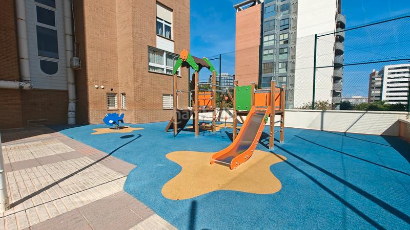 Foto a6b9b777-f631-4ac2-af58-69a4fd8c3f4b. Piso en carrer de santa genoveva torres 30 en Sant Llorenç - Zona Alfahuir Valencia