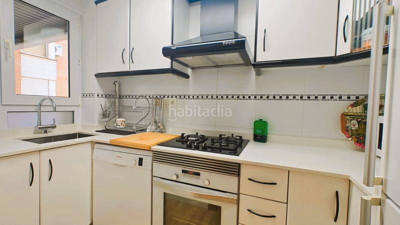 Foto ec804fc5-a959-4622-a271-afb61d205203. Piso en carrer de santa genoveva torres 30 en Sant Llorenç - Zona Alfahuir Valencia