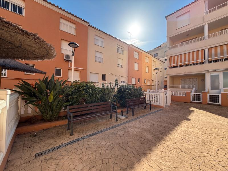 Foto 09b944cf-b61b-4d12-9b9e-8631855fb86e. Maison jumelée avec piscine dans Moncófar Playa Moncofa